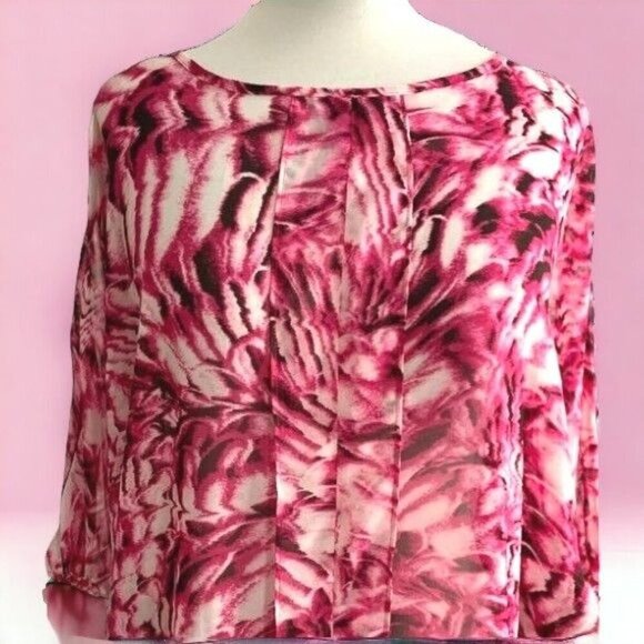 Dana Buchman Pink Floral Abstract Short Sleeve pleated polyester blouse XS - Picture 6 of 9